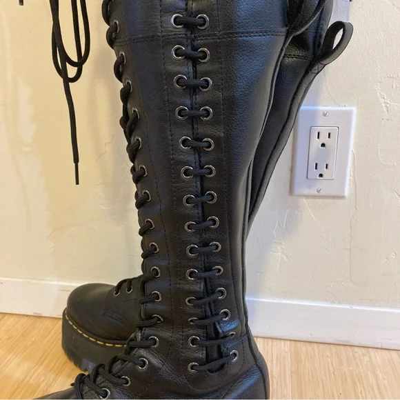 (SOLD) Dr. Martens Azreya thigh high boots size US 8/UK 6 - Picture 8 of 8